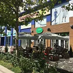 Alba Iulia Square - And Апартаменти