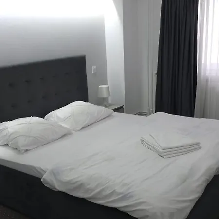 Appartement Alba Iulia Square - And Boekarest