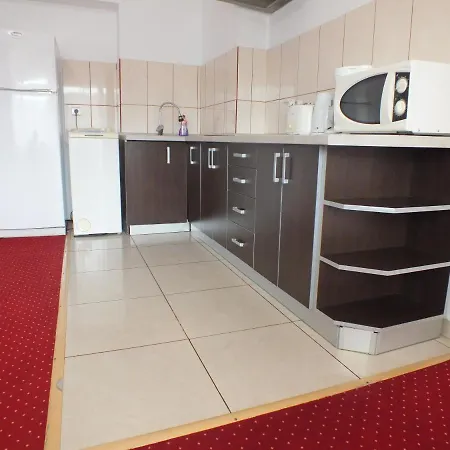 Alba Iulia Square - And Apartament Bukareszt